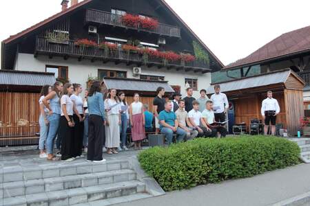 54. Lučki dan: Podoknica na vaški tržnici